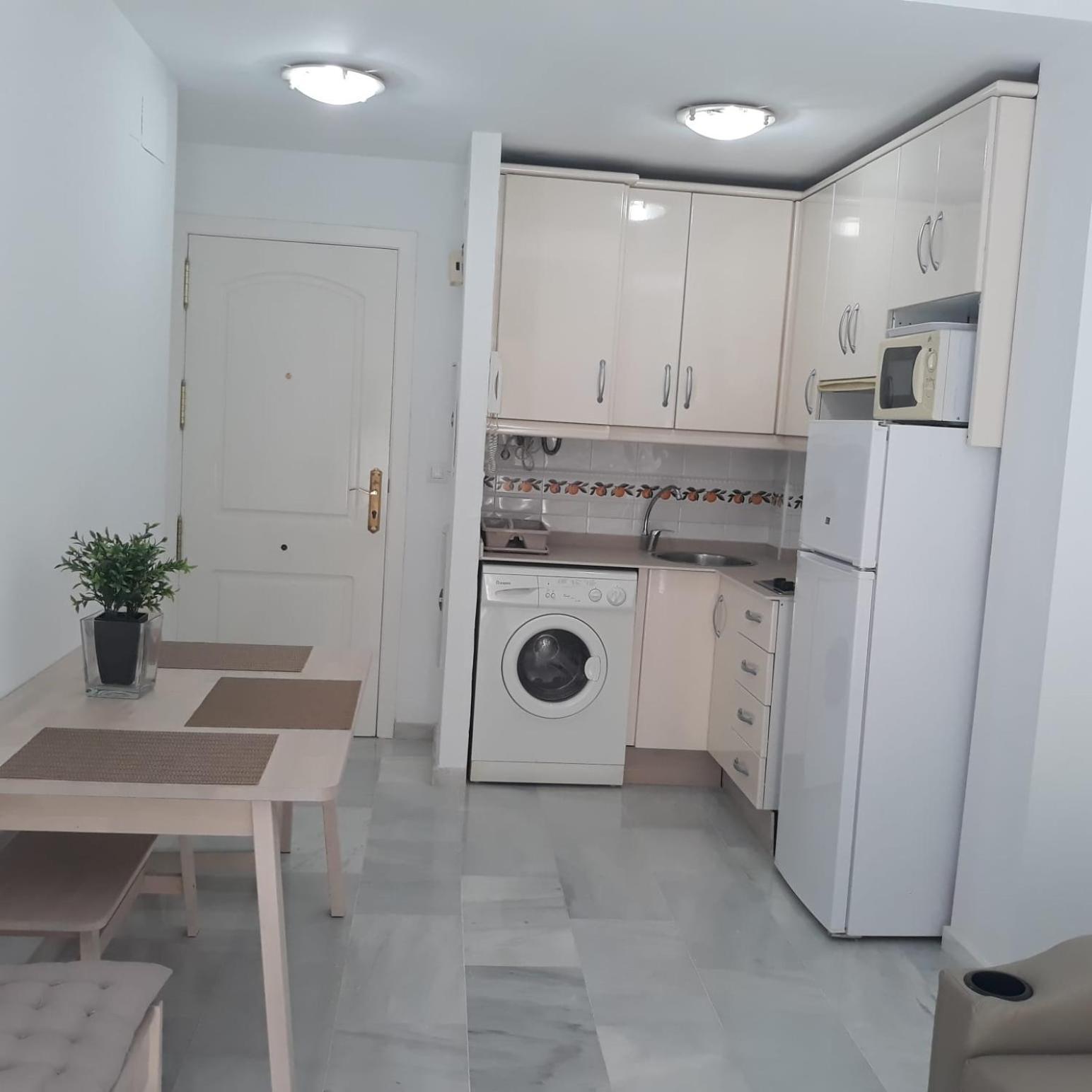 Lope De Vega- Fuengirola Apartment Bagian luar foto